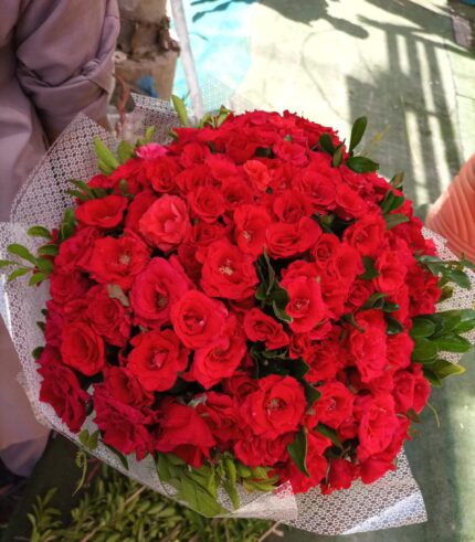 100-Red-Roses-Bouqet-min-scaled-1.jpg
